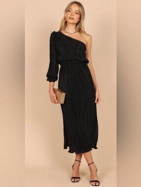 Petal & Pup Black Pontee One Shoulder Pleated Side Slit Midi Dress Large